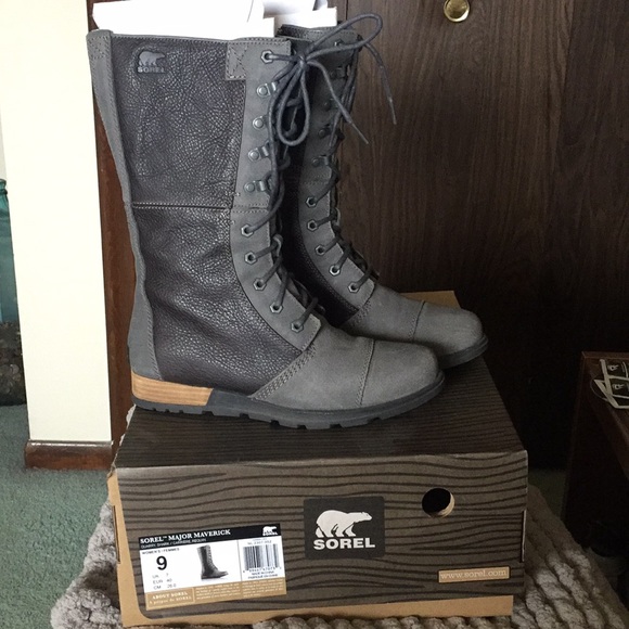 Sorel Shoes - NIB Sorel Major Maverick Quarry Women Size 9